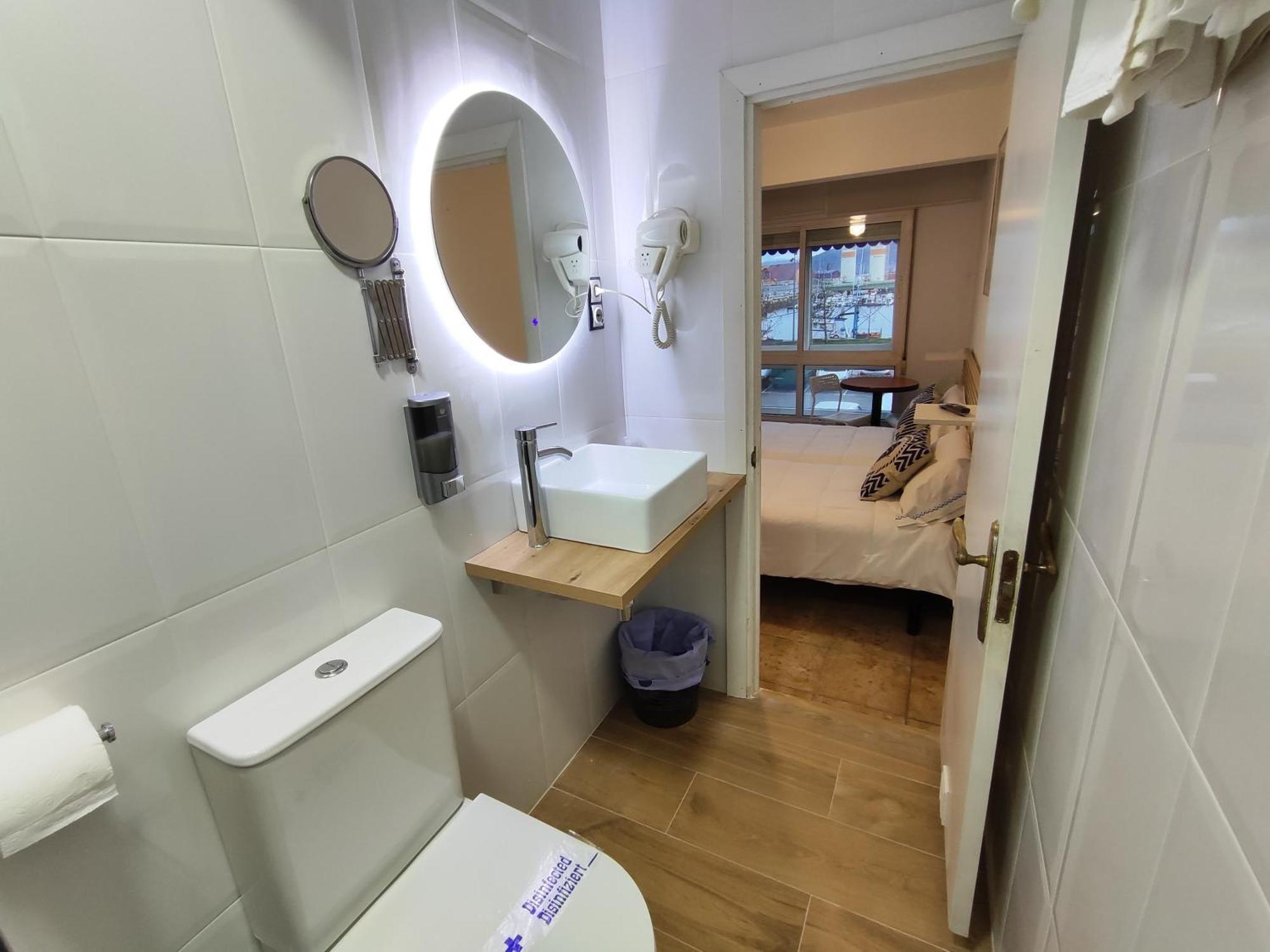 Hostal Lucy Santander Eksteriør bilde